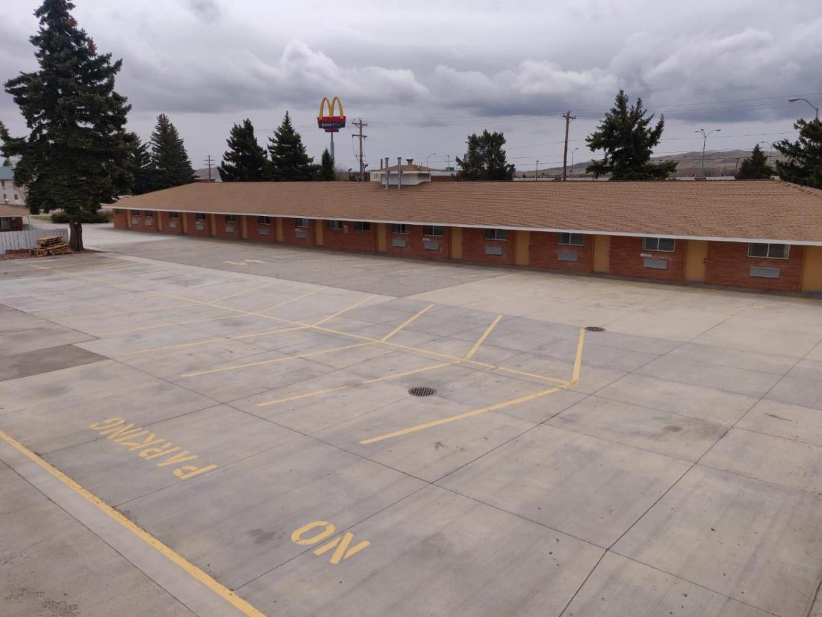 Skyline Motor Inn Cody Extérieur photo