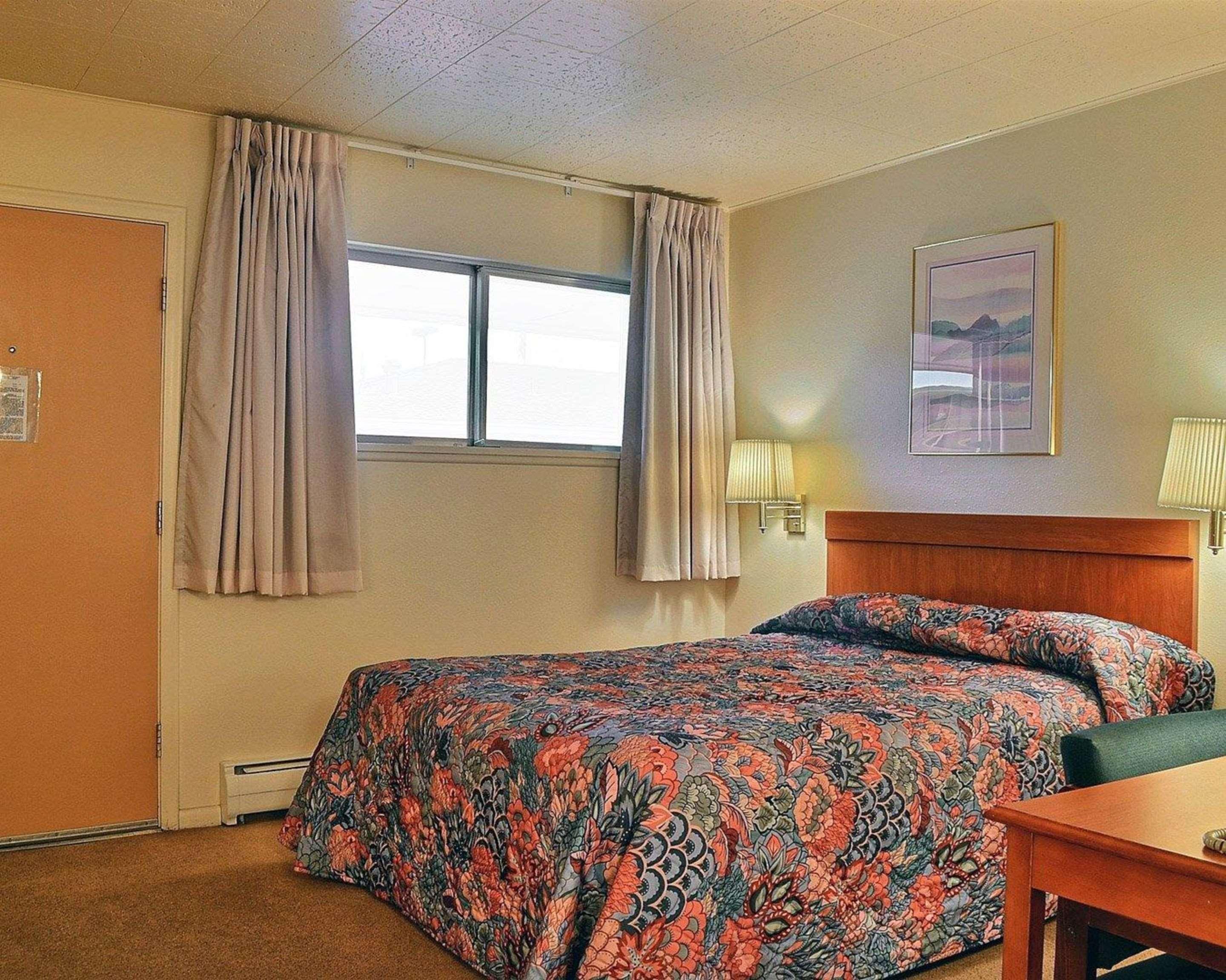 Skyline Motor Inn Cody Extérieur photo